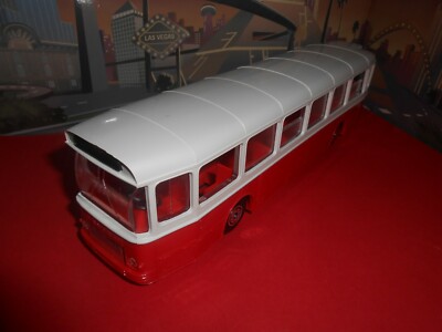 Norev Modèle n° 98 Saviem Autobus SC10 U