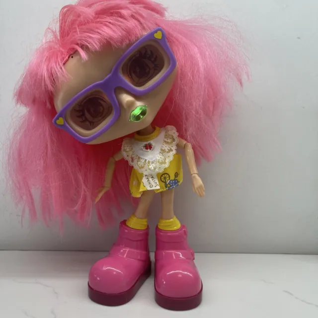 Chatsters Doll Gabby 2014 Interactive Tested Talks Lights Up Doll. Spins
