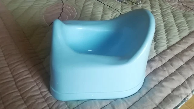 pot en plastique pour bébé