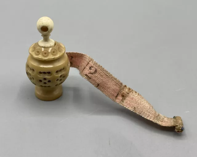 Antikes Stoff Maßband Nähzeug Zubehör Nähutensilien Alt Rarität 19. Jahrhundert
