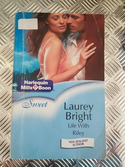 Life With Riley LIFE WITH RILEY by Laurey Bright - HARLEQUIN MILLS AND BOON - Sweet EUR ...