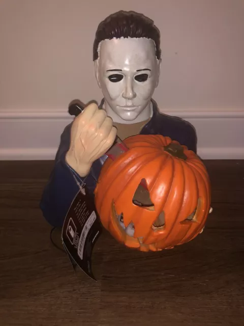 Michael Myers LED Light Up Ceramic Statue Spirit Halloween Exclusive IN HAND