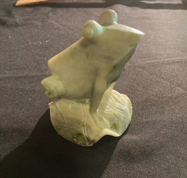 Nephrite Jade Frog Hand Carved Sculpture Chinese Vintage