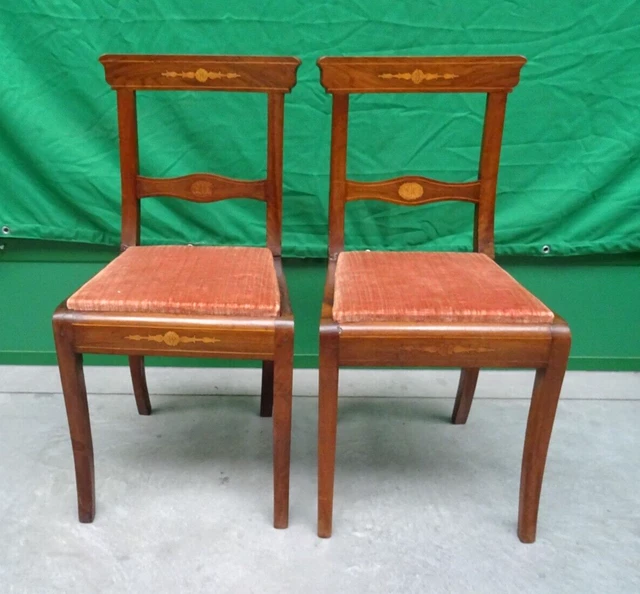 Coppia di poltroncine in noce intarsiate in acero Carlo X 1820 piemontese