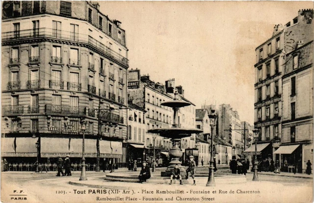 CPA AK TOUT PARIS 12e 1203 Place RAMBOUILLET Fontaine Rue de CHARENTON (673008)