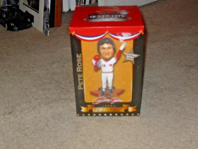 Pete Rose Bobblehead ( All-Time Hits Leader) New In Box ( Stars Of Queen City )