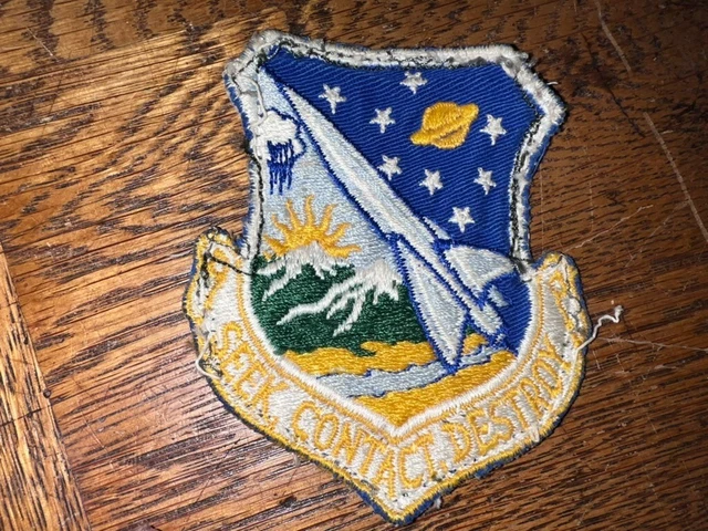 Korean  war /Viet Nam    patch SEEK CONTACT  DESTROY 120th fighter interceptor