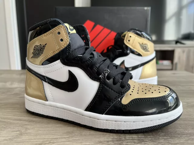 Nike Air Jordan 1 Retro High OG NRG Gold Toe 2018 Mens Size 4.5 (861428 007)