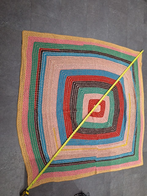 Coperta vintage grande all'uncinetto a mano colorati quadrati scacchiera