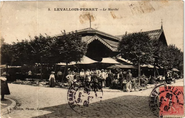 CPA LEVALLOIS PERRET Le Marché (412698)