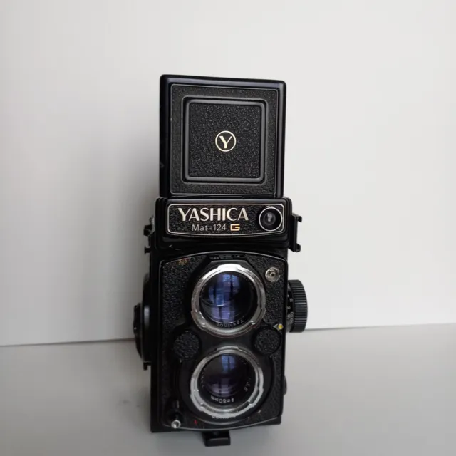 VENDS YASHICA MAT  124g  6 X 6