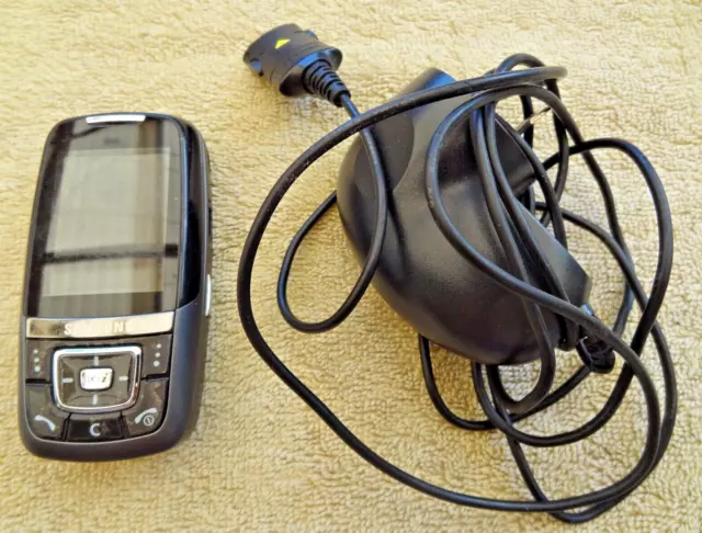 Samsung SGH-D600 mobile phone