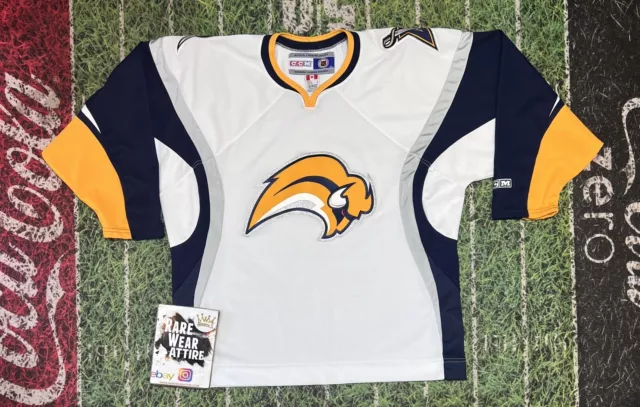 Vintage Buffalo Sabres Doug Gilmour KOHO Jersey Size XL – My Cuzin Vintage