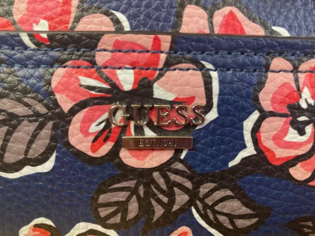 Guess Huntley Small Cali Purse Crossbody Great Condition Blue w/ Pink Flowers 3