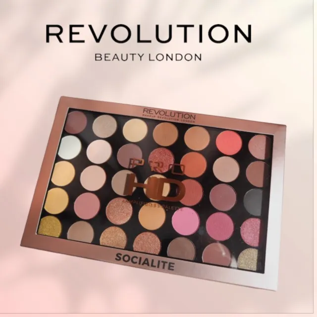 Makeup Revolution Pro HD Palette verstärkt 35 in Socialite