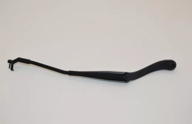 Mb C-Class S204 Avantgarde Windscreen Wiper Arm Right O/S Rhd Mileage Only 9K!