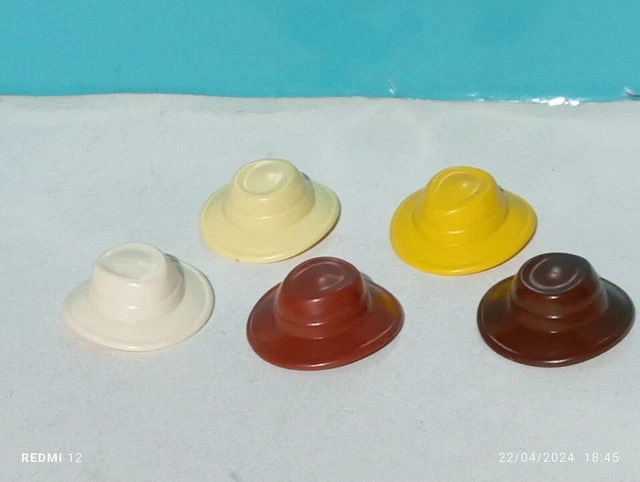 Lot De Chapeaux Et Personnages PLAYMOBIL Safari - Explorateur, Contrebandier - Occasion