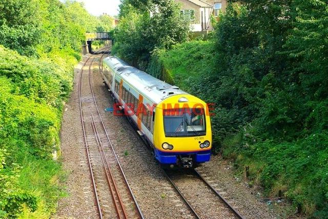 PHOTO LONDON Overground 172 Class Two-Car Turbostar Dmu 172 001 Heads ...