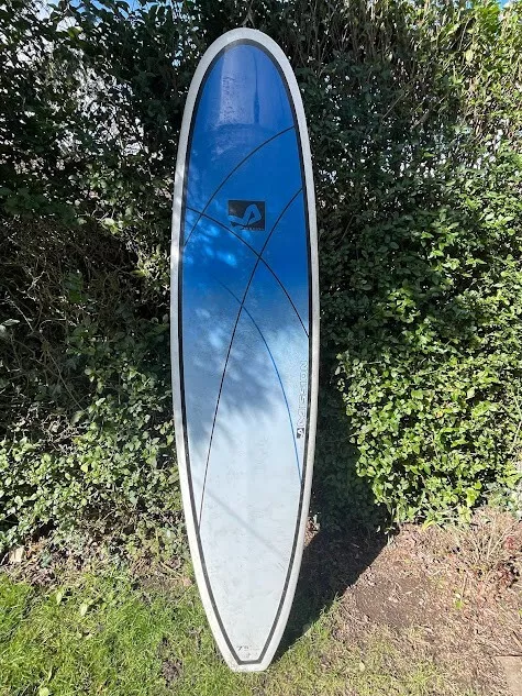 7ft 6 mini mal Mission Surfboard with board bag