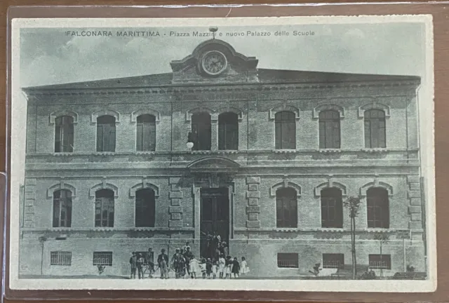 Falconara Marittima-Piazza Mazzini e Palazzo delle scuole fp,nvg 1910-20.