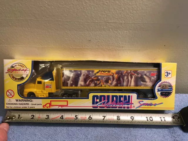 NOS 1996 Golden Wheel Super Hauler PEPSI Diecast Vehicle Semi Truck Coin Bank