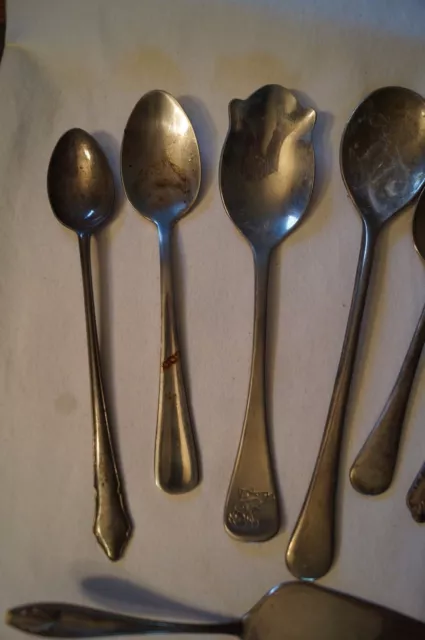 Collectable - Vintage - Group Lot of 8 - Various Cutlery includes Serving. 3