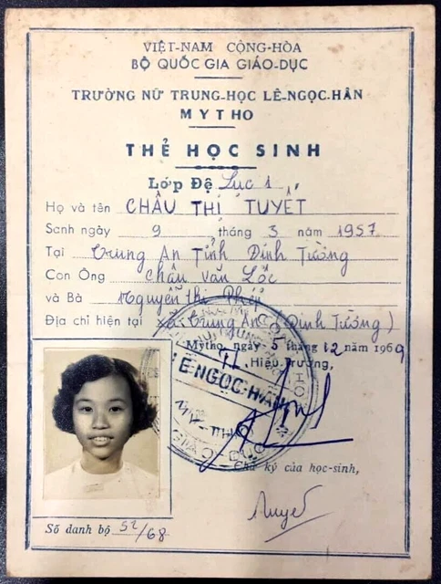 [41920]  South Vietnam Studient card 1957 My Tho Vietnam