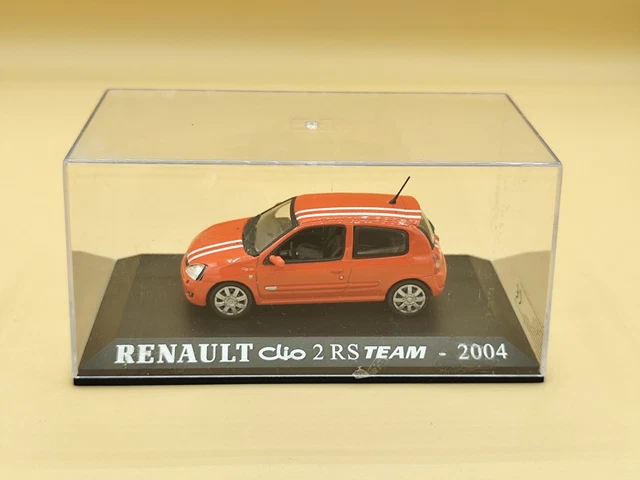 Miniature 1:43 Renault Clio II - Rallye Crasnier Charlemagne 2003, Universal Hobbies