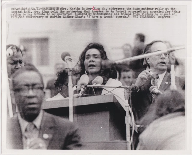 CORETTA SCOTT KING Speaking in WASHINGTON DC * CIVIL RIGHTS VIETNAM 1971 photo