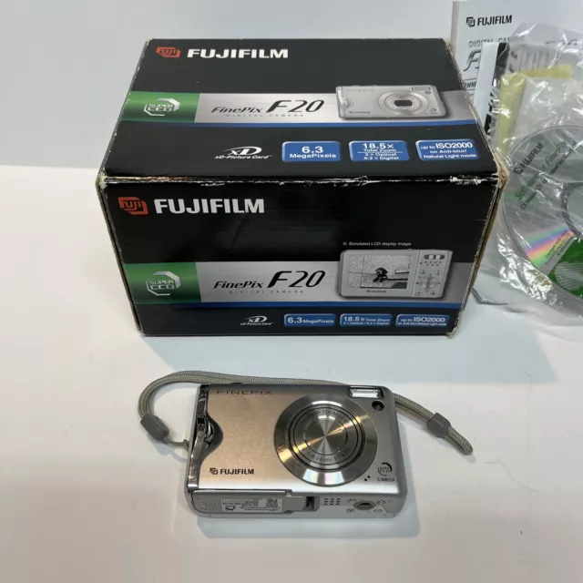 Fujifilm FinePix F Series F20 6.3MP Digital Camera - Silver Complete in Box