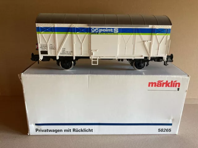 Märklin Spur 1 58265 gedeckter Güterwagen mit Schlussbeleuchtung 2