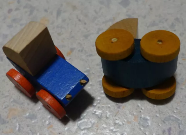 VEB VERO 2 Stück Kinderwagen Puppenstuben-Zubehör Puppenwagen (DDR) Nachlass