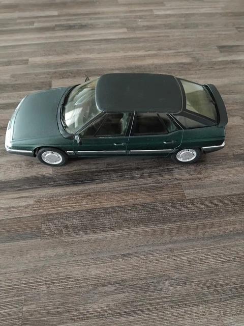 Solido Prestige 1/18 Citroën DS 1963 Blanche – Collectionneur