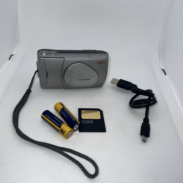 OLYMPUS CAMEDIA C-2 ZOOM（VINTAGE OLYMPUS CAMEDIA C-220 Zoom