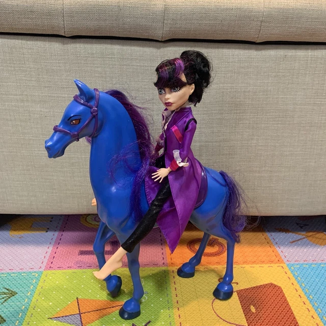 MONSTER HIGH FASHION Doll Headless Headmistress Bloodgood Night Mare