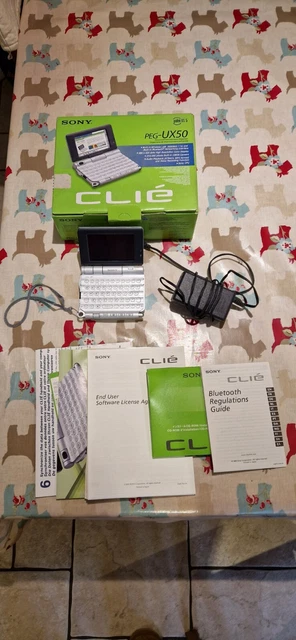 Sony CLIE Handheld Palm OS 5 - Camera IrDA Bluetooth Wi-Fi - VGC (PEG-UX50)