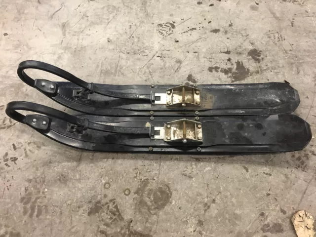 Simmons Flexi Ski Gen 1 Skis With Skidoo Saddles Simmons Flexi Ski Gen 1 Skis With Skidoo Saddles