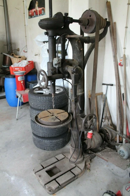 Säulenbohrmaschine Standbohrmaschine Antik Säulenbohrmaschine Standbohrmaschine Antik