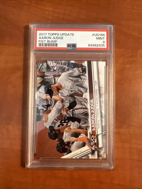 2017 Topps Update # US166 SP Aaron Judge RC Rookie PSA 9 Variation Fist Bump