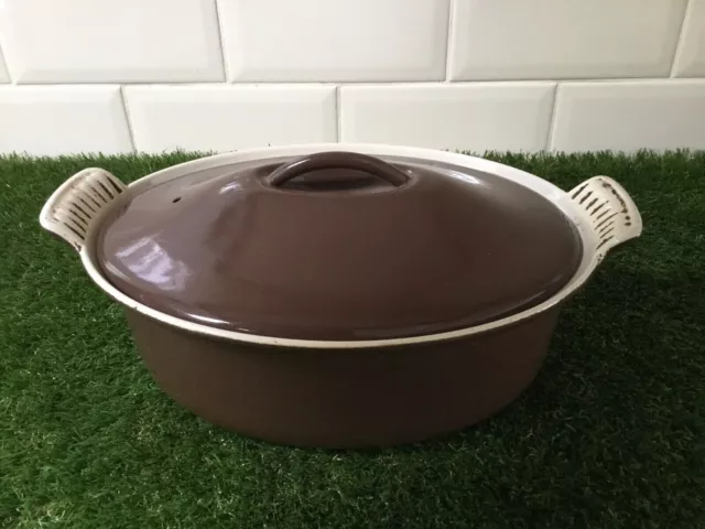 Vintage Le Creuset (Cousances) cast iron Oval Casserole Dish with Lid Brown 26cm