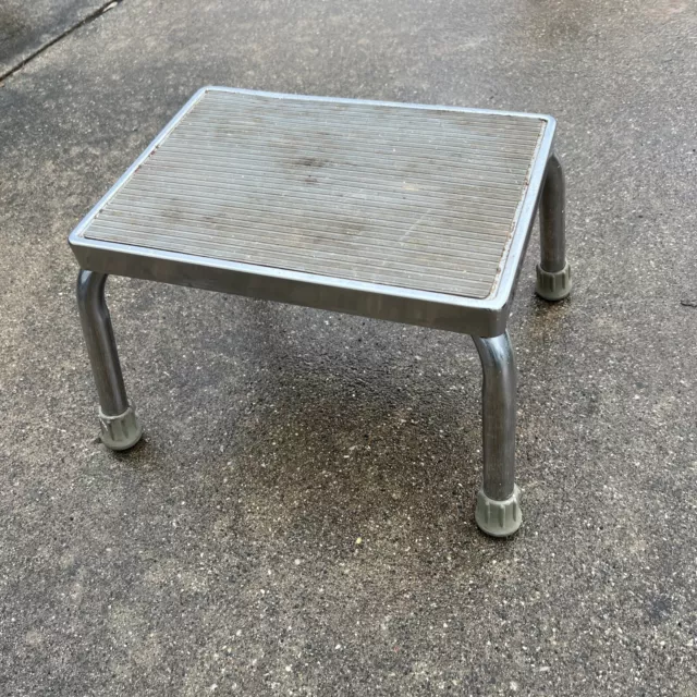 Vtg Metal Industrial Institutional Hospital Midcentury Step Stool Heavy Duty