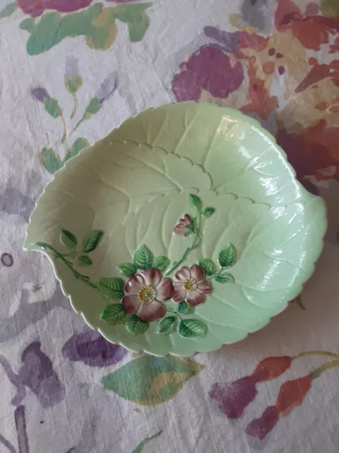 vintage CARLTON WARE Cabbage Leaf SERVING PLATE