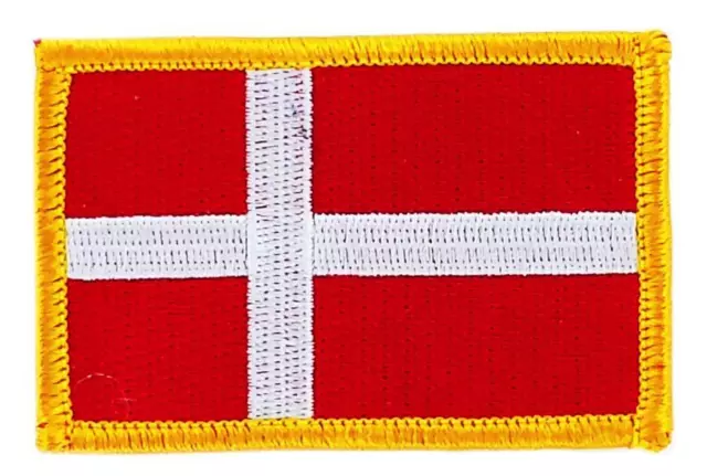 Patch écusson brodé Drapeau DANEMARK  DANOIS Thermocollant