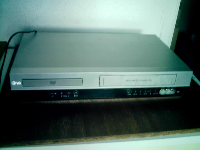 LG DVS7800 - Combo DVD VHS - Lecteur Magnétoscope d'occasion - Les occasions de Renée