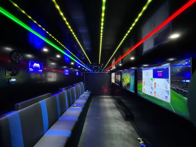 Mobile Gaming Trailer  / Game Truck / Mobile Video Game Trailer For Sale