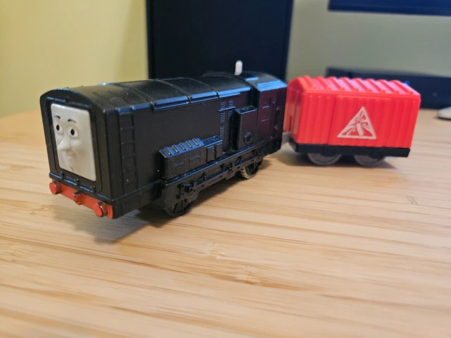 FISHER-PRICE THOMAS & Friends TrackMaster, Motorized Diesel Engine EUR ...