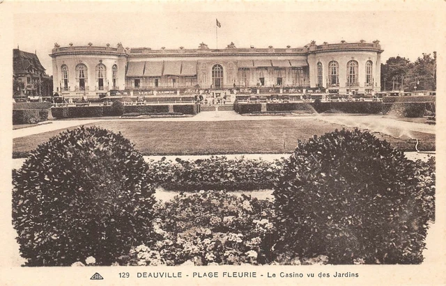 DAUVILLE - Plage fleurie - le casino vu des jardins -