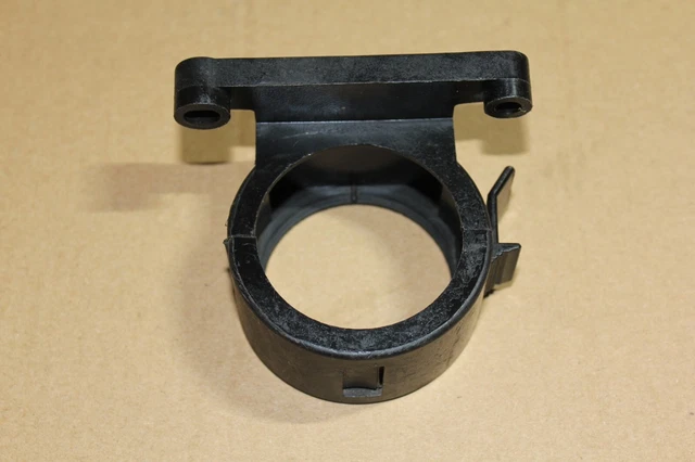 thumbnail interactive-video image 1 of Genuine BMW Antenna Mount Seal – For E30 318i, 318is, 325, 325i, 325is, 325iX (65211376008) 1 of 6