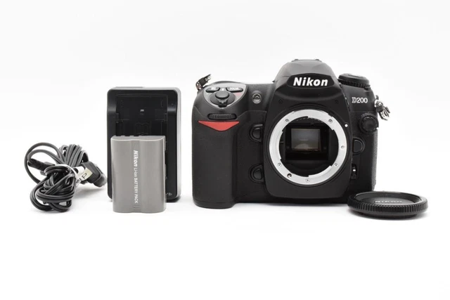 GRADE NIKON D200 797 Shots Digital Body H095 $750.33
