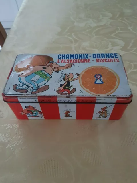 Ancienne boîte à biscuit Asterix et Obelix Chamonix l'Alsacienne